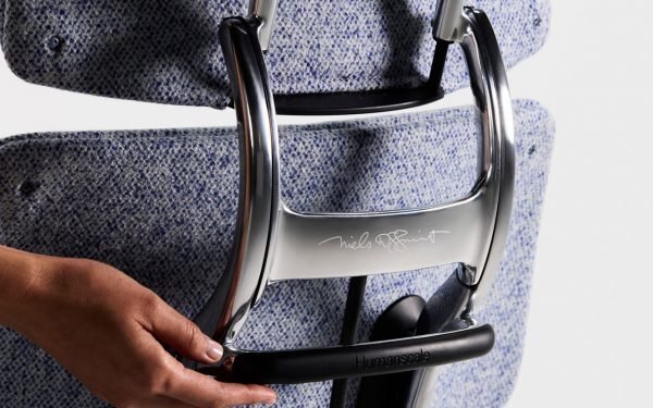 Humanscale reflexiona sobre cómo Freedom Chair transformó el diseño ergonómico
