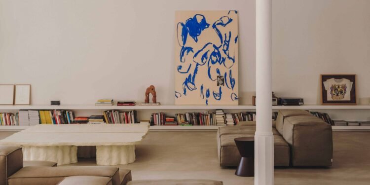 Ocho viviendas con elegantes estanterías y librerías para amantes de la literatura