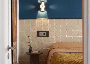 The House Special Studio lleva la nostalgia de los años 70 al pied-à-terre de París