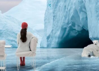 Valentina Up dining chair by Alejandra Gandía-Blasco Lloret for Diabla