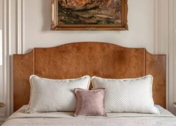 Yana Molodykh combina el patrimonio y el eclecticismo en el apartamento de Kyiv