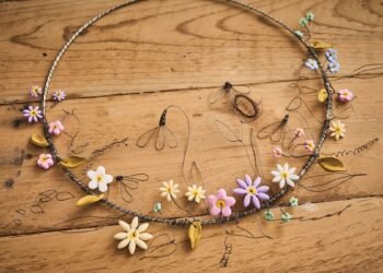 Cómo hacer una corona de alambre: prepare su hogar para la primavera