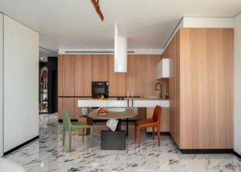 Apartamento LVIV que encarna la esencia del minimalismo moderno