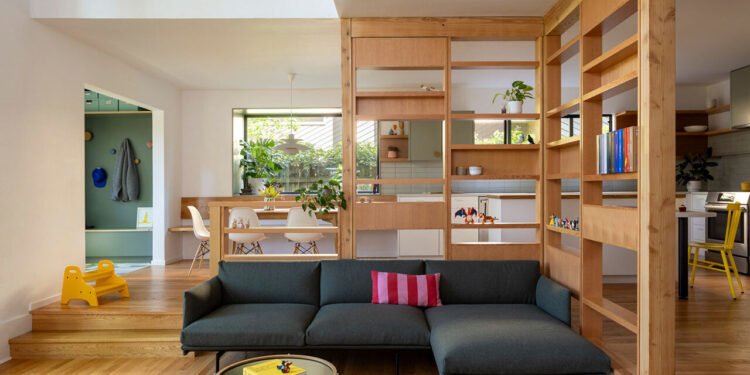 La casa de la cuña (madera) da nueva vida a un clásico de los años 70