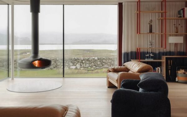 Tidal House en Scottish Coast se abre para revelar vistas del estuario