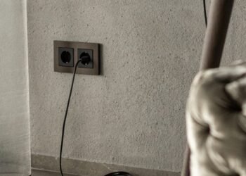 ESPRIT Switches and Sockets de Gira