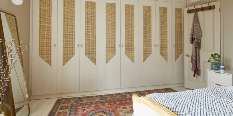 7 Ikea Pax Hacks que transforman el elemento básico plano