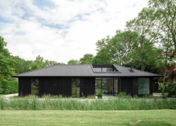 I29 diseña una casa multigeneracional serena en los Países Bajos