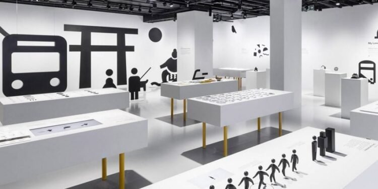 La exposición de Japan House London explora cómo los pictogramas "trascender barreras lingüísticas y culturales"