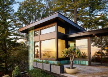 Tyler Kobick habla de regionalismo crítico, una llana, cementerio + más