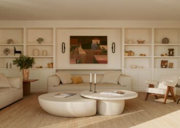 Este escondite costero de estilo finca cuenta con belleza balear