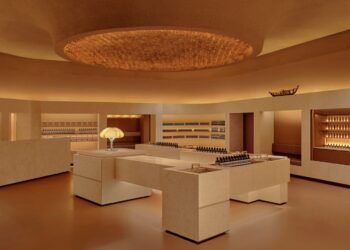 AESOP ilumina la tienda Hainan en forma de cueva con el techo Oculi