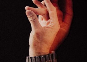 Meta visualiza el reemplazo del teclado y el mouse con una pulsera inteligente