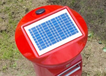Royal Mail presenta cajas postales con energía solar en todo el Reino Unido