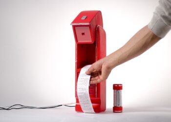 «Otra cámara en tu casa te mira», dice un comentarista