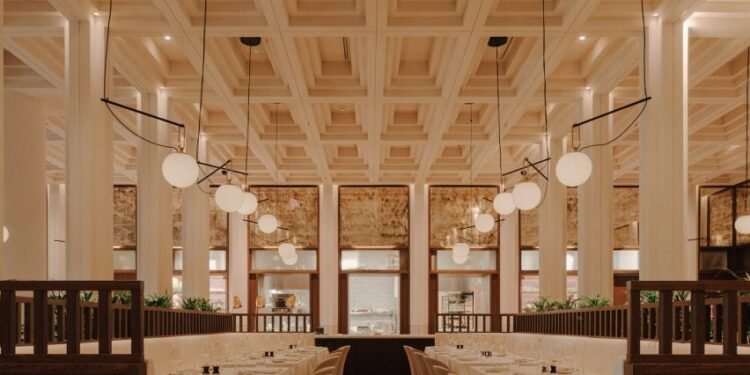 Neri & Hu convierte la oficina de correos de la era soviética abandonada de Tbilisi en Telegraph Hotel