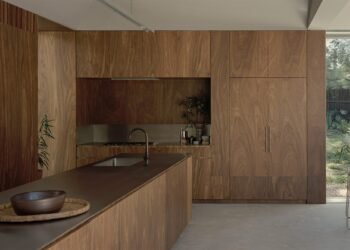 La casa de Melbourne vestida de ladrillos se realiza una cocina personalizada de Fisher & Paykel