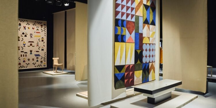 La exposición de colaboración de DS busca poner el diseño del hombro de Noruega con vecinos escandi