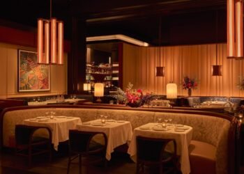 La agenda de Dezeen Boletín US investiga la industria de la fabricación de iluminación