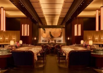 Rockwell Group Designs Restaurante Manhattan con influencia art deco
