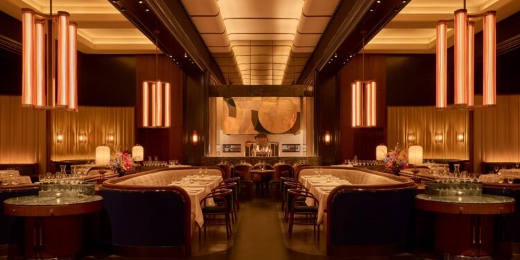Rockwell Group Designs Restaurante Manhattan con influencia art deco
