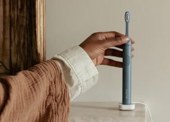 Suri 2.0 trae nuevas características al cepillo de dientes eléctrico biooplásico