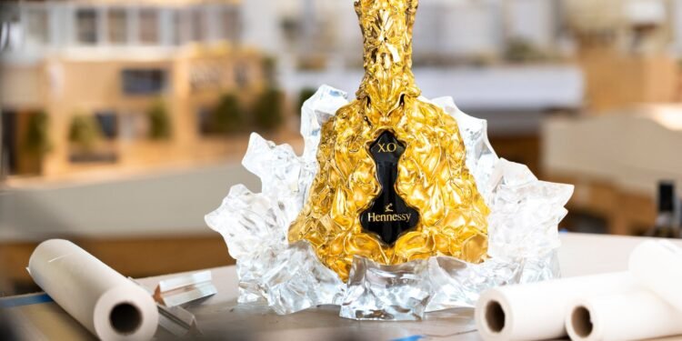 Seis botellas de espíritu inusual diseñadas por arquitectos y diseñadores