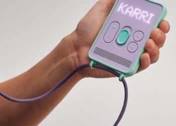 Pentagram actualiza el teléfono inteligente sin pantalla para niños de Karri