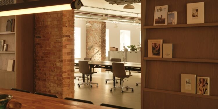 El pasado astuto del East End de Londres informa a las oficinas de Norton Folgate