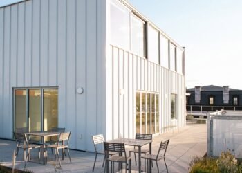 GLO y Present Forms crean el centro comunitario The Spark of Hudson