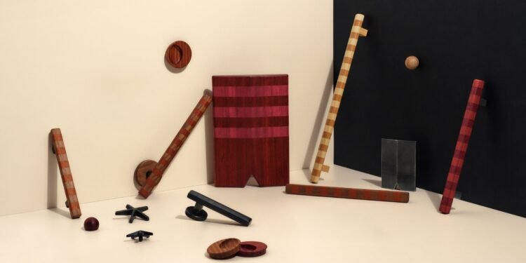 Bankston Architectural utiliza materiales naturales para crear herrajes para puertas