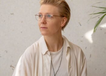 Jo Barnard gana el premio Bentley Lighthouse 2025