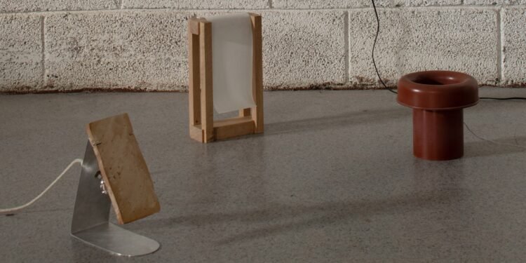 Fold Oslo crea iluminación a partir de utensilios de cocina y residuos de demolición