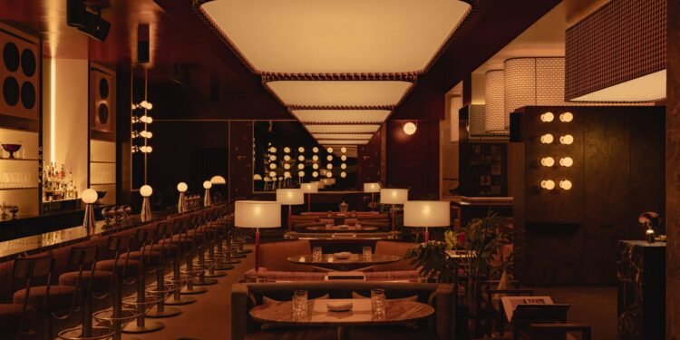 Ste Marie diseña un trío de lugares de hospitalidad atmosféricos en Edmonton