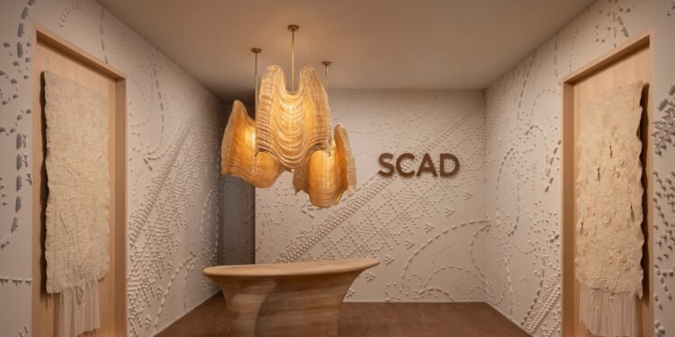 SCAD estrena una intrincada instalación de yeso en Design Miami