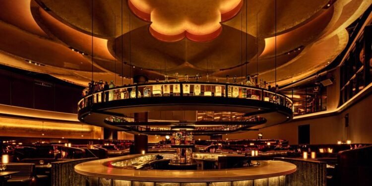 Rockwell Group trae "teatralidad del comedor" al restaurante de carnes de Las Vegas