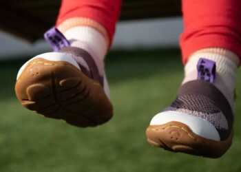 Brightland replantea los zapatos infantiles para favorecer el desarrollo de los pies jóvenes