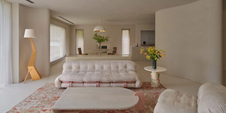 FOG Architecture diseña una residencia minimalista en Shanghai