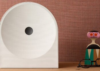 Erwan Bouroullec disfraza el altavoz Samsung como una escultura abstracta