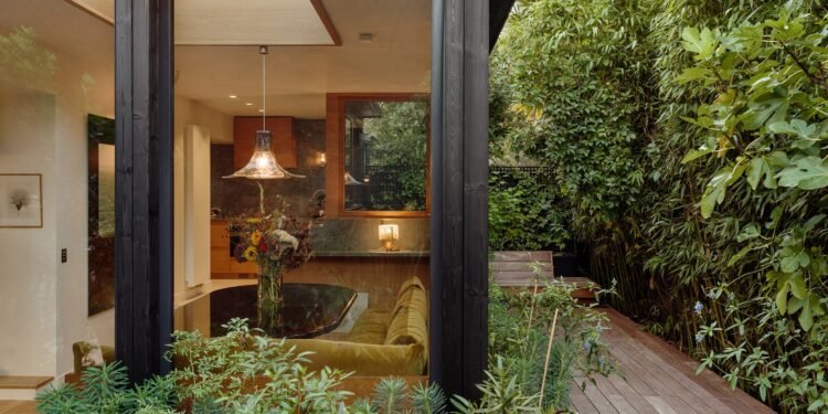 Hauvette & Madani hace referencia a Tadao Ando en su casa de París