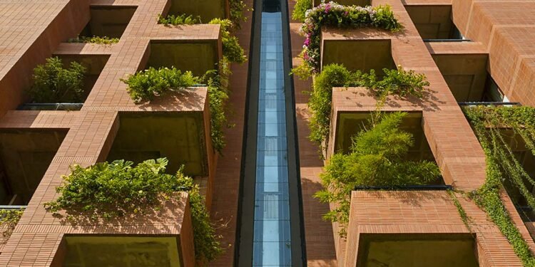 Shibanee & Kamal Architects incorporan jardines al diseño del hogar