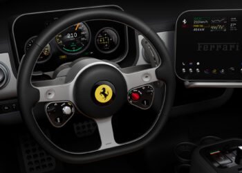 Jony Ive evita las pantallas táctiles en el interior del Ferrari Luce EV