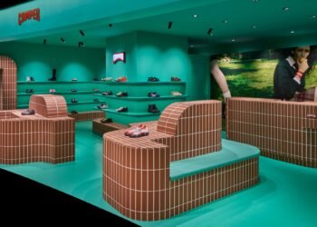 Penadés crea un «archipiélago» de objetos para la tienda Tokyo Camper