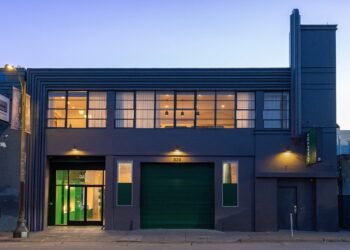 Zomuzi convierte un antiguo taller de carrocería en un taller Gantri San Francisco