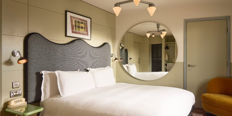 El hotel Hoxton celebra su 20 aniversario con una renovación interior