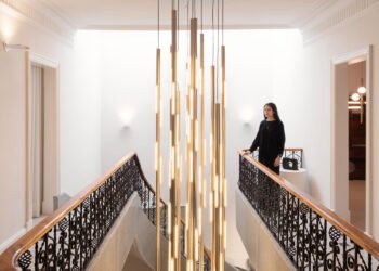 Lee Broom muestra «un cuadro escultórico de luz» en la Ciudad de México