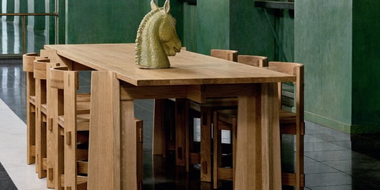 Los muebles e iluminación de madera favoritos de Dezeen a partir de enero