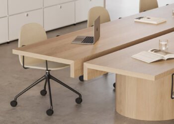 TOT Table de Omelette Editions entre los nuevos productos en Dezeen Showroom