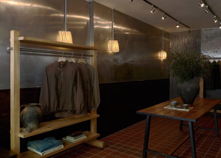 Of Enso añade barra de escucha a la boutique Colbo de Nueva York