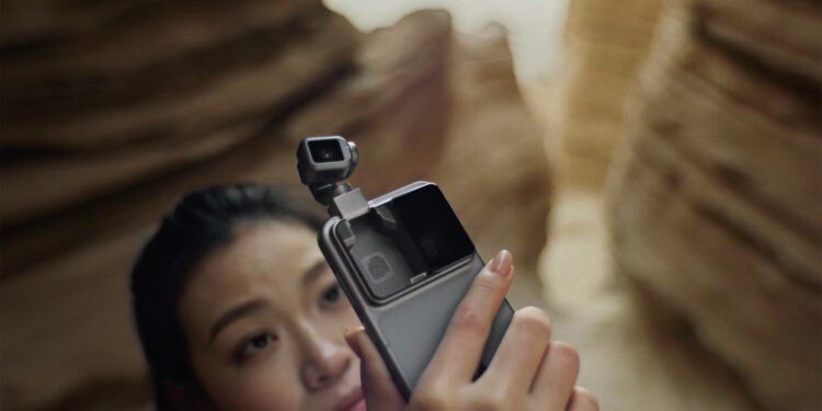 El Robot Phone de Honor es un teléfono inteligente con brazo articulado